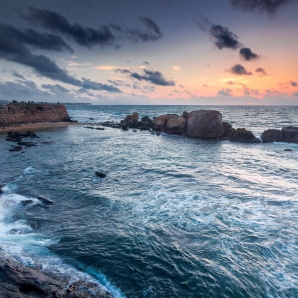 The shores of the Indian Ocean next to Galle